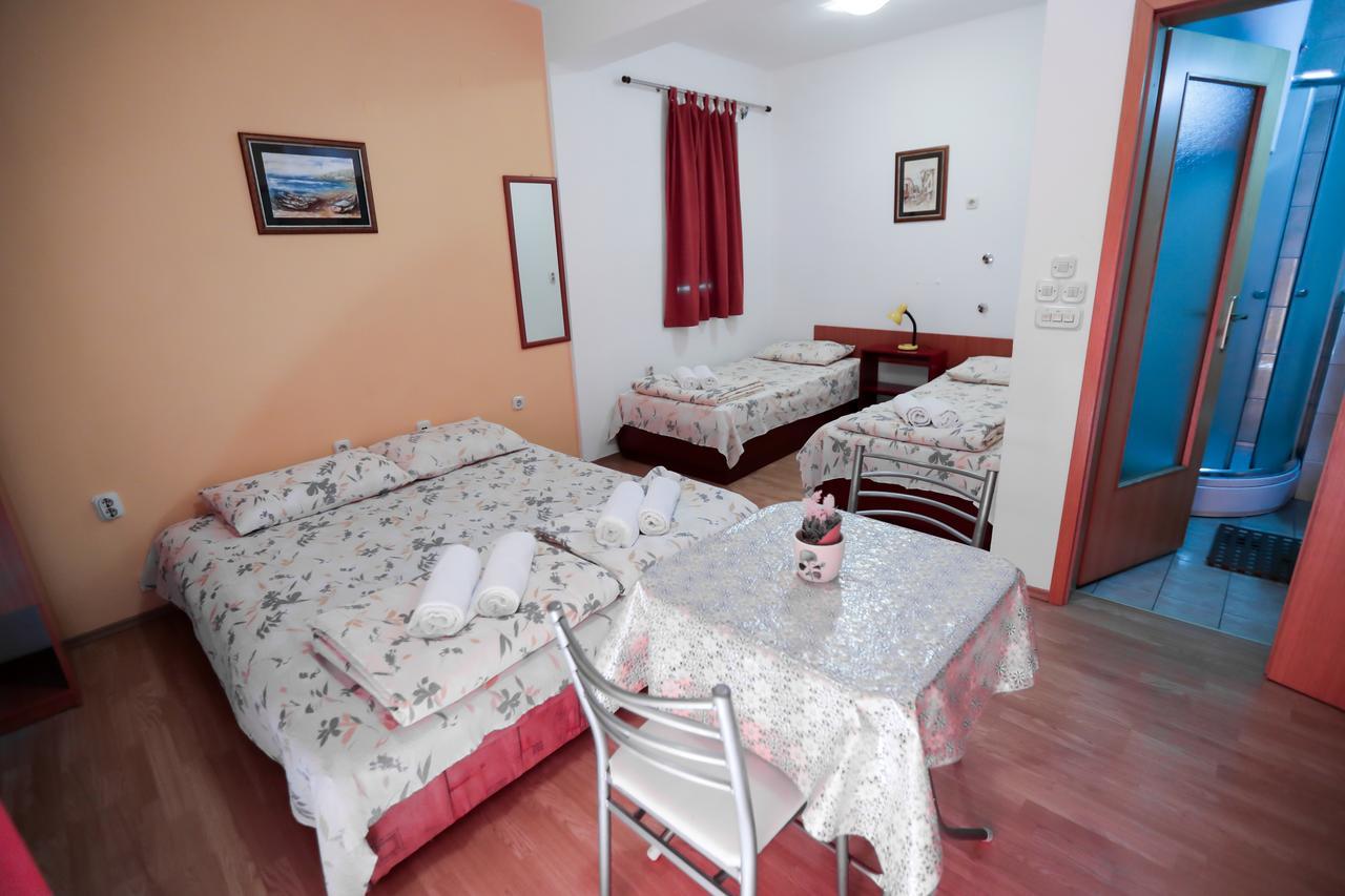 Bakal Apartments Ohrid Esterno foto
