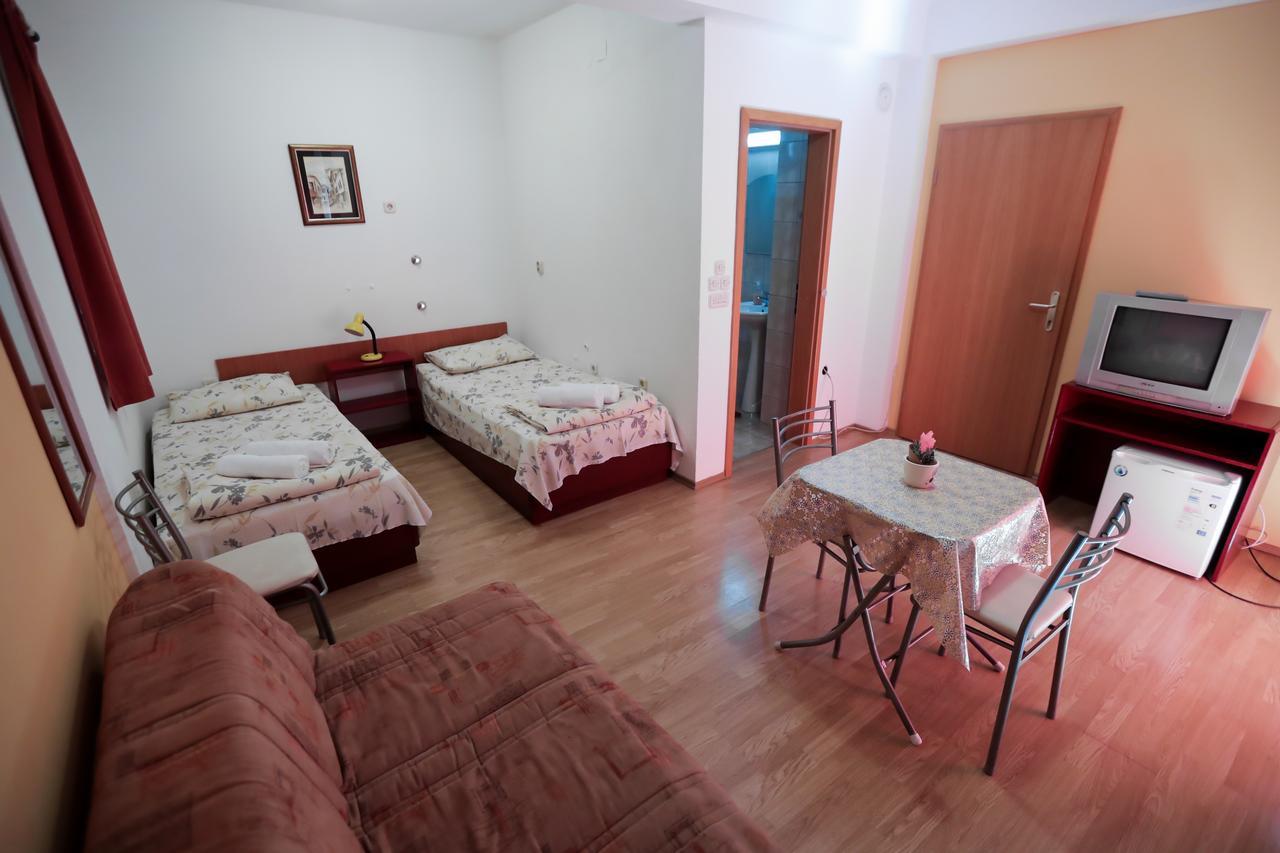 Bakal Apartments Ohrid Esterno foto