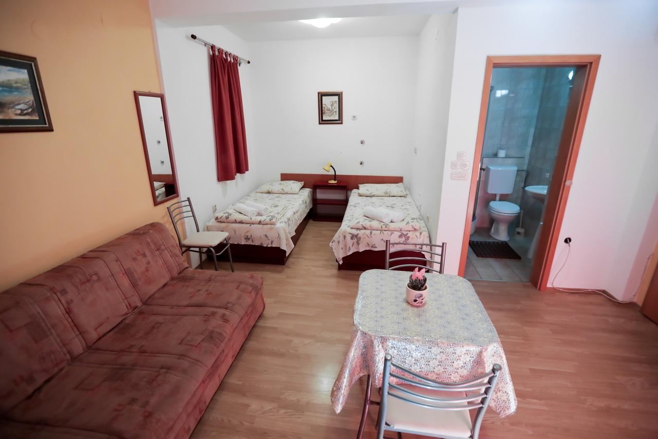 Bakal Apartments Ohrid Esterno foto